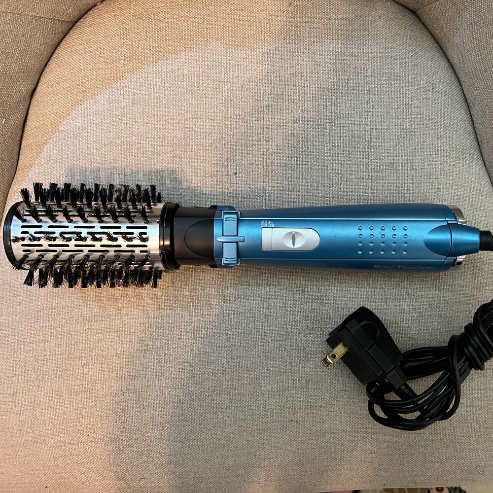 BaBylissPRO Nano Titanium Hot Air Brush